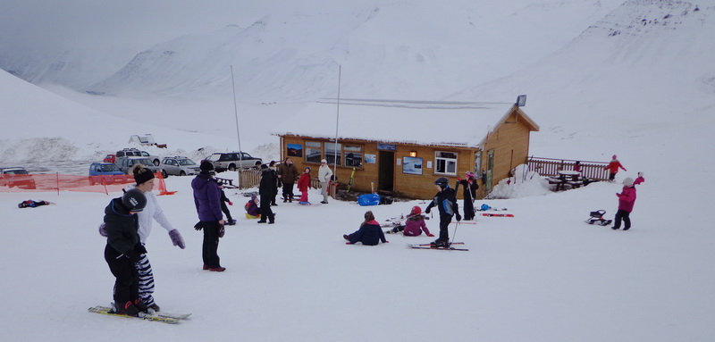 Skíðað í skarðinu