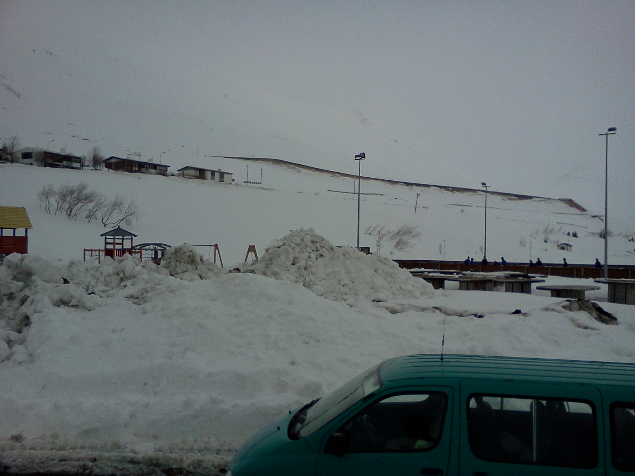 Snjóbolti
