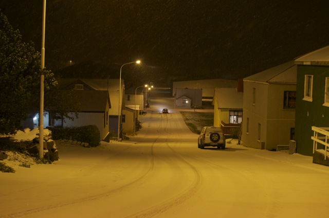snjór