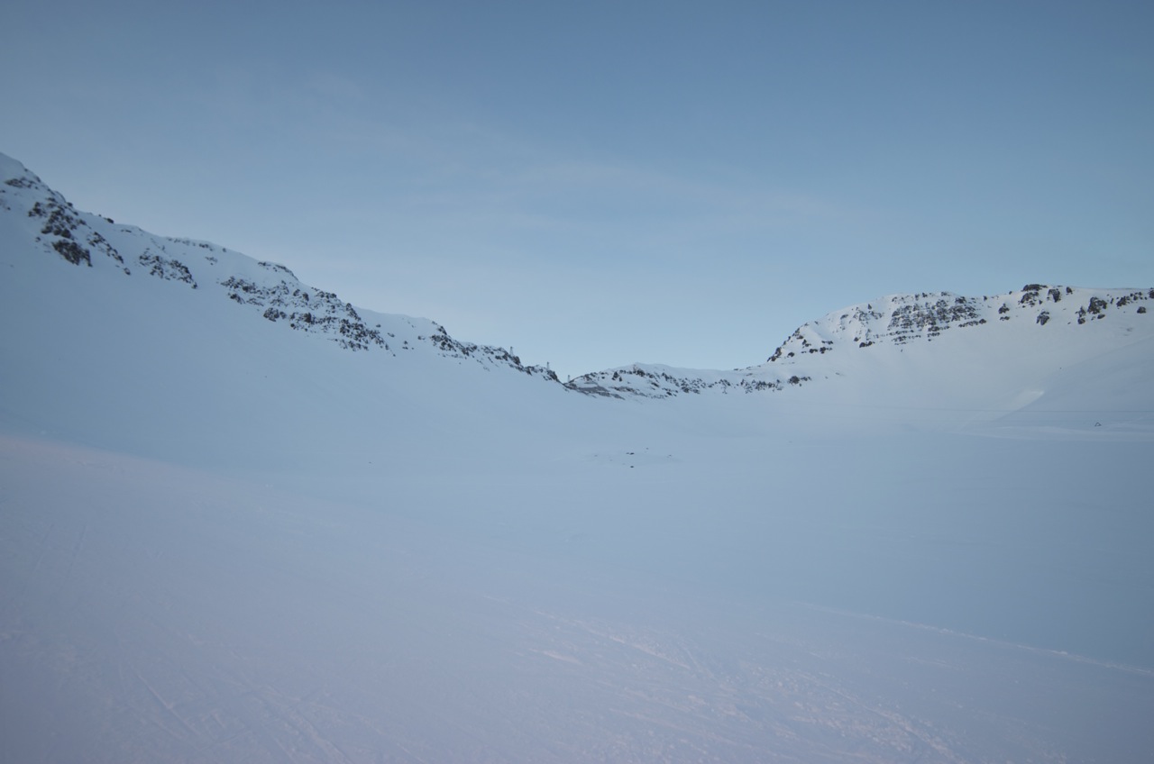 skíði
