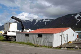 Frystiklefinn fluttur.