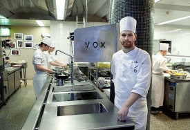 Fannar Vernharsson, yfirmatreislumaur  VOX. Mynd/ Vilhelm