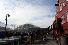 Fer�amenn � S�ldarmynjasafninu. Lj�smyndari; FYK