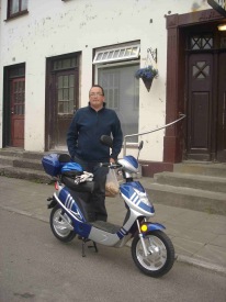 �rni Hei�ar hj� n�ju Vespunni.