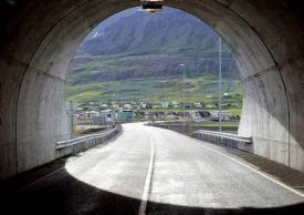 57% fleiri bílar fóru um Héðinsfjarðargöng á síðasta ári en Vegagerðin reiknaði með. mbl.is/Sigurður
