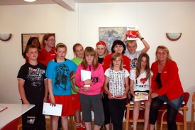 Kátir krakkar á Rauðakrossnámskeiði. Ljósmyndari; Finnur Yngvi Kristinsson